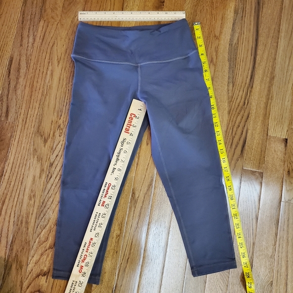 Prana Capri Leggings,  Size small.  Gray. - Picture 1 of 3